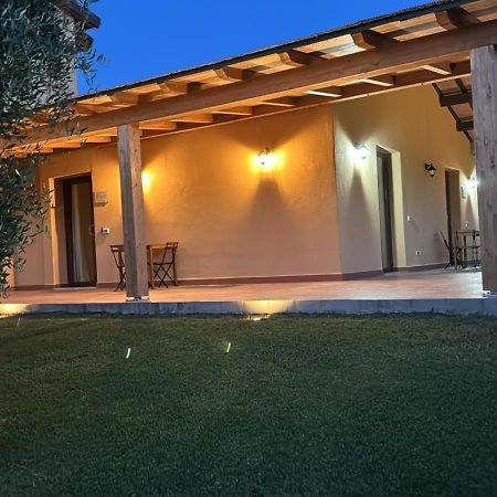 Agriturismo Il Giardino Degli Olivi Appartamenti Кастільйоне-делла-Пеская Екстер'єр фото