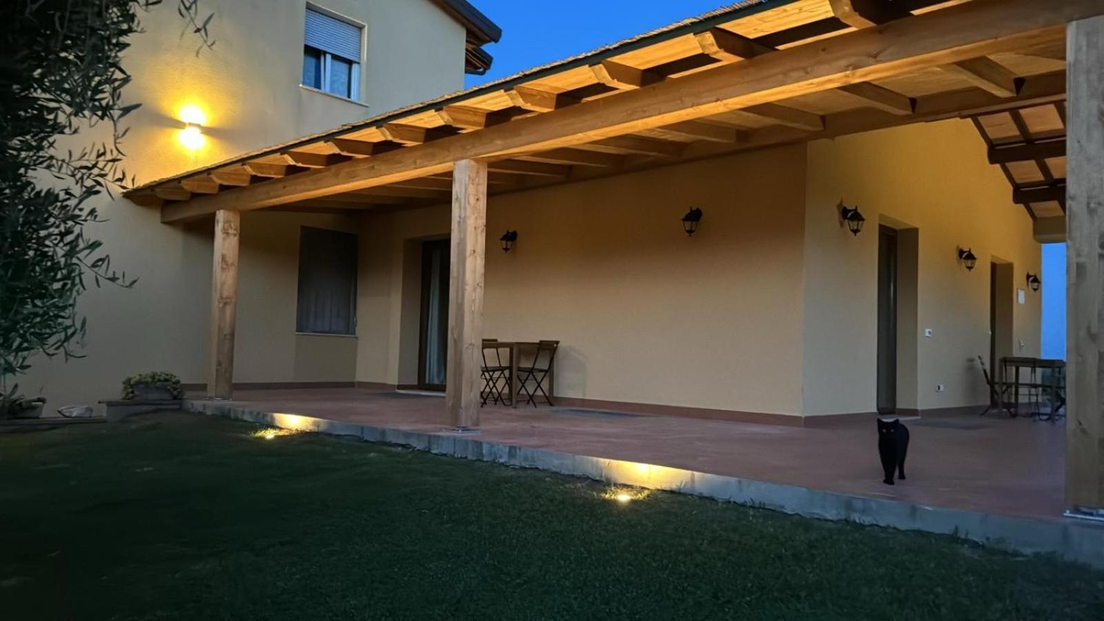Agriturismo Il Giardino Degli Olivi Appartamenti Кастільйоне-делла-Пеская Екстер'єр фото