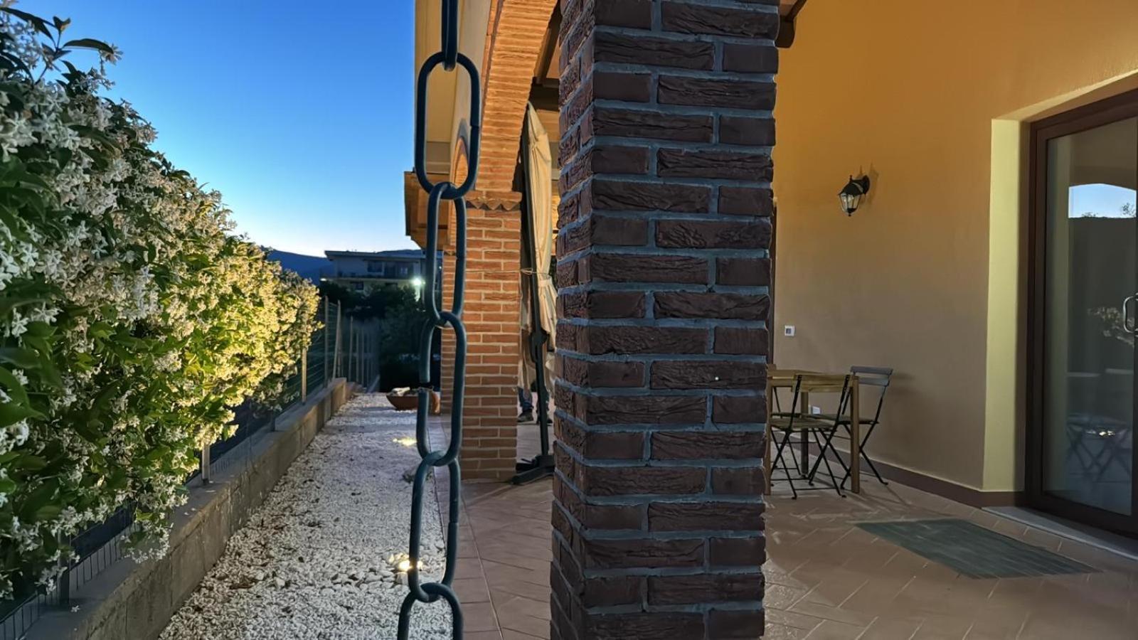 Agriturismo Il Giardino Degli Olivi Appartamenti Кастільйоне-делла-Пеская Екстер'єр фото